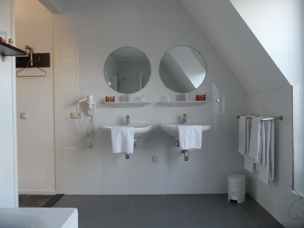 Parkhotel Auberge Vincent Nuenen Bagian luar foto