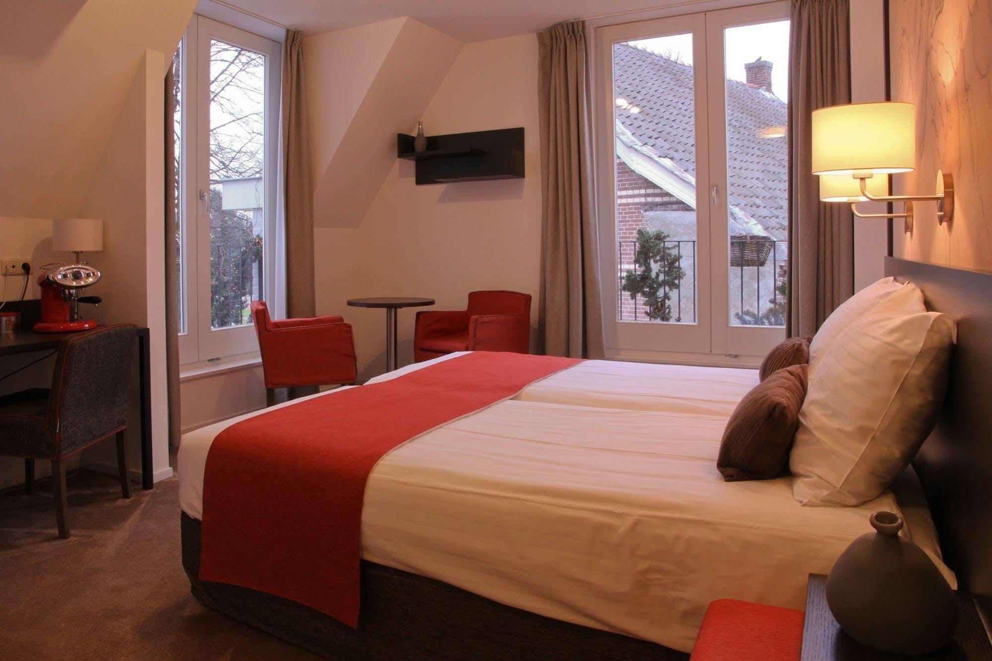 Parkhotel Auberge Vincent Nuenen Bagian luar foto
