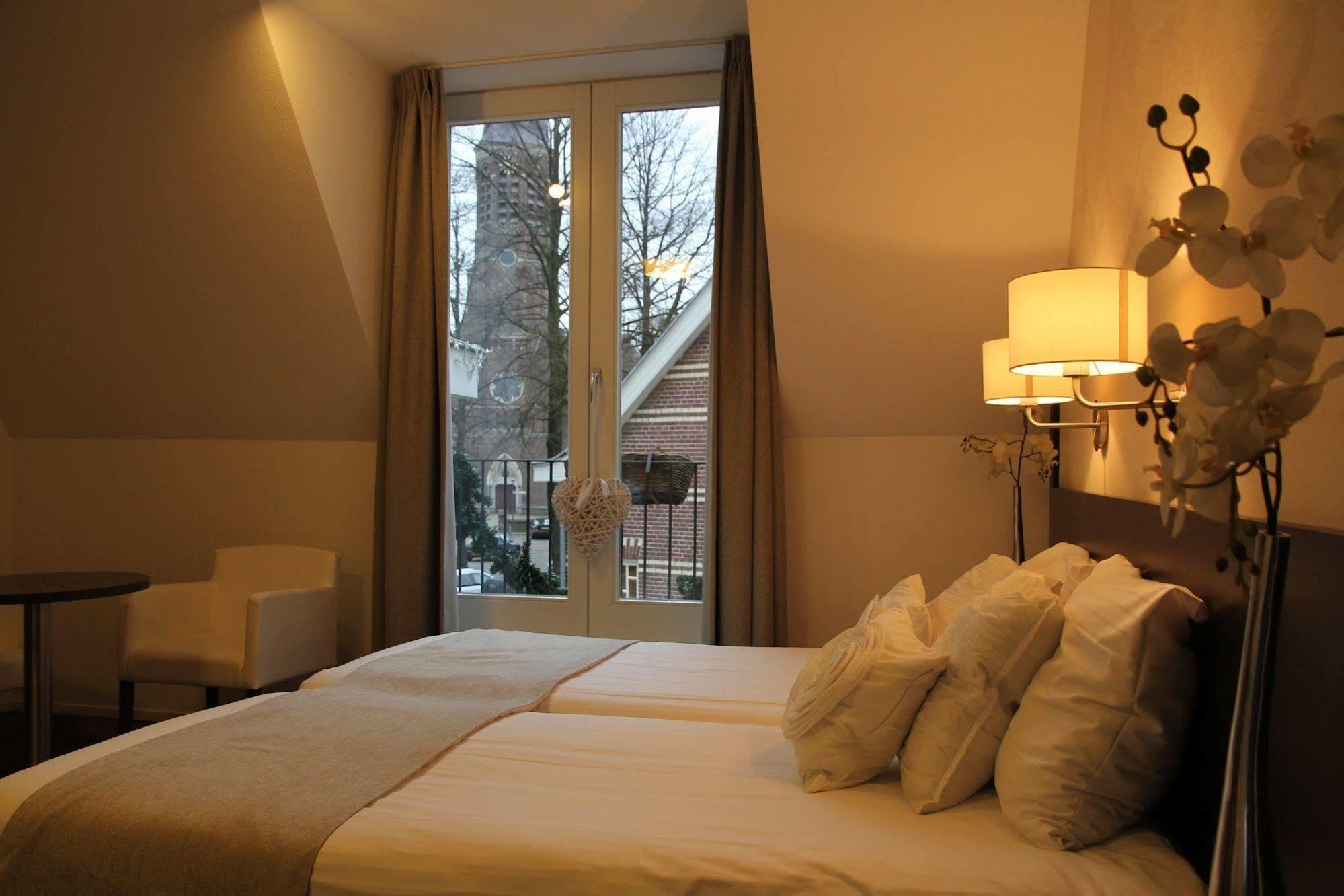 Parkhotel Auberge Vincent Nuenen Bagian luar foto